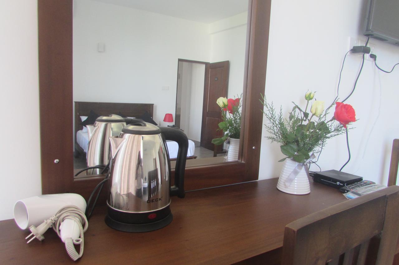 كاندي Red Chillies Tourist Inn المظهر الخارجي الصورة