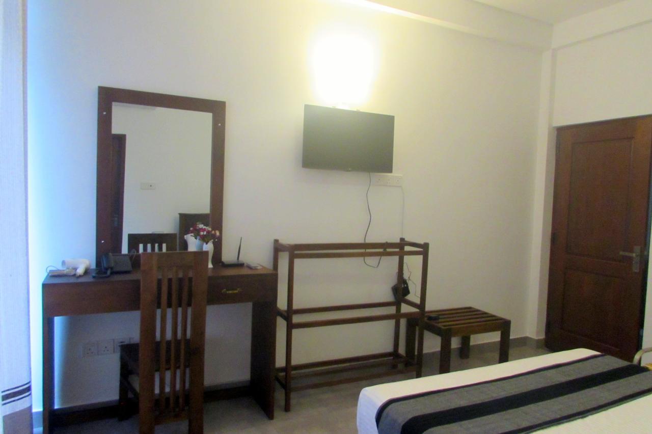 كاندي Red Chillies Tourist Inn المظهر الخارجي الصورة