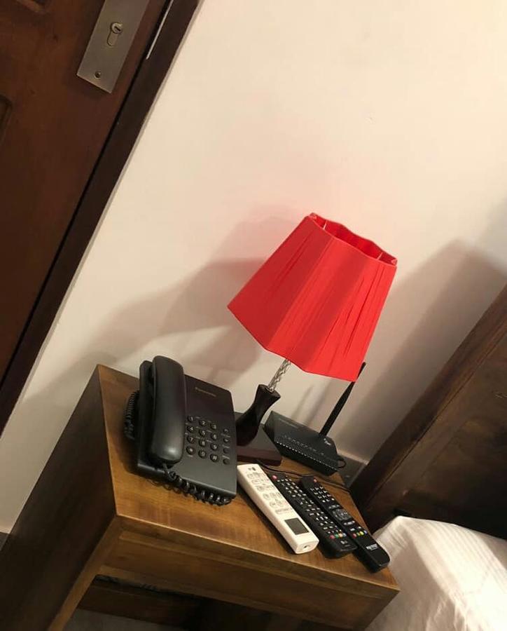 كاندي Red Chillies Tourist Inn المظهر الخارجي الصورة