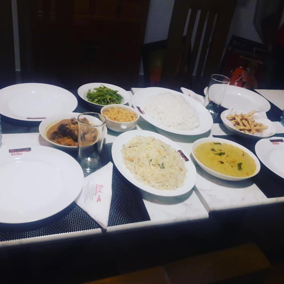 كاندي Red Chillies Tourist Inn المظهر الخارجي الصورة