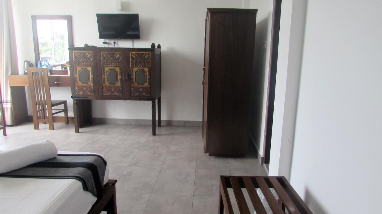 كاندي Red Chillies Tourist Inn المظهر الخارجي الصورة