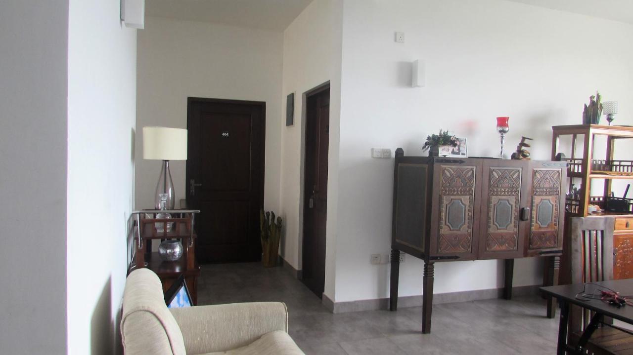 كاندي Red Chillies Tourist Inn المظهر الخارجي الصورة